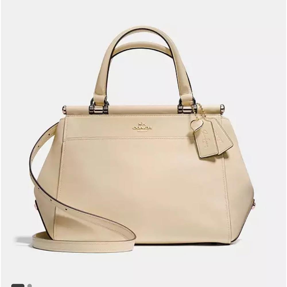Coach Selena grace bag Selena comes collab with coach