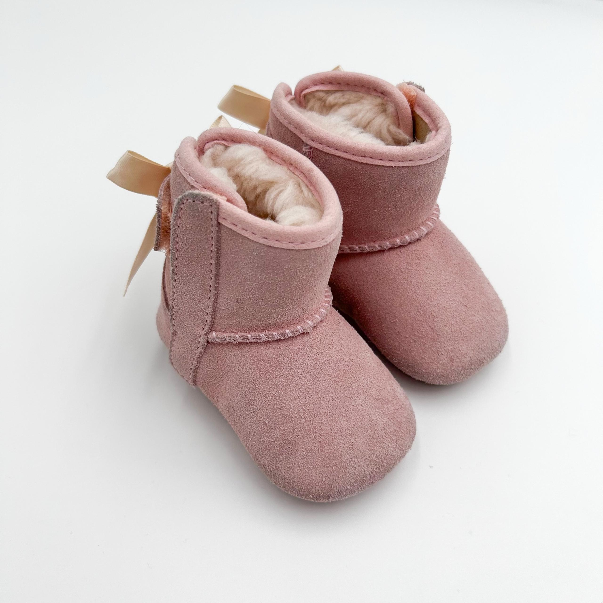 Baby UGGs size 0/1