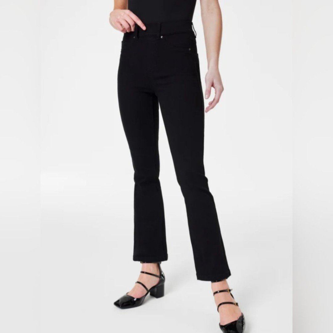 SPANX shape EveryWear Kick Flare Jeans Black size Large