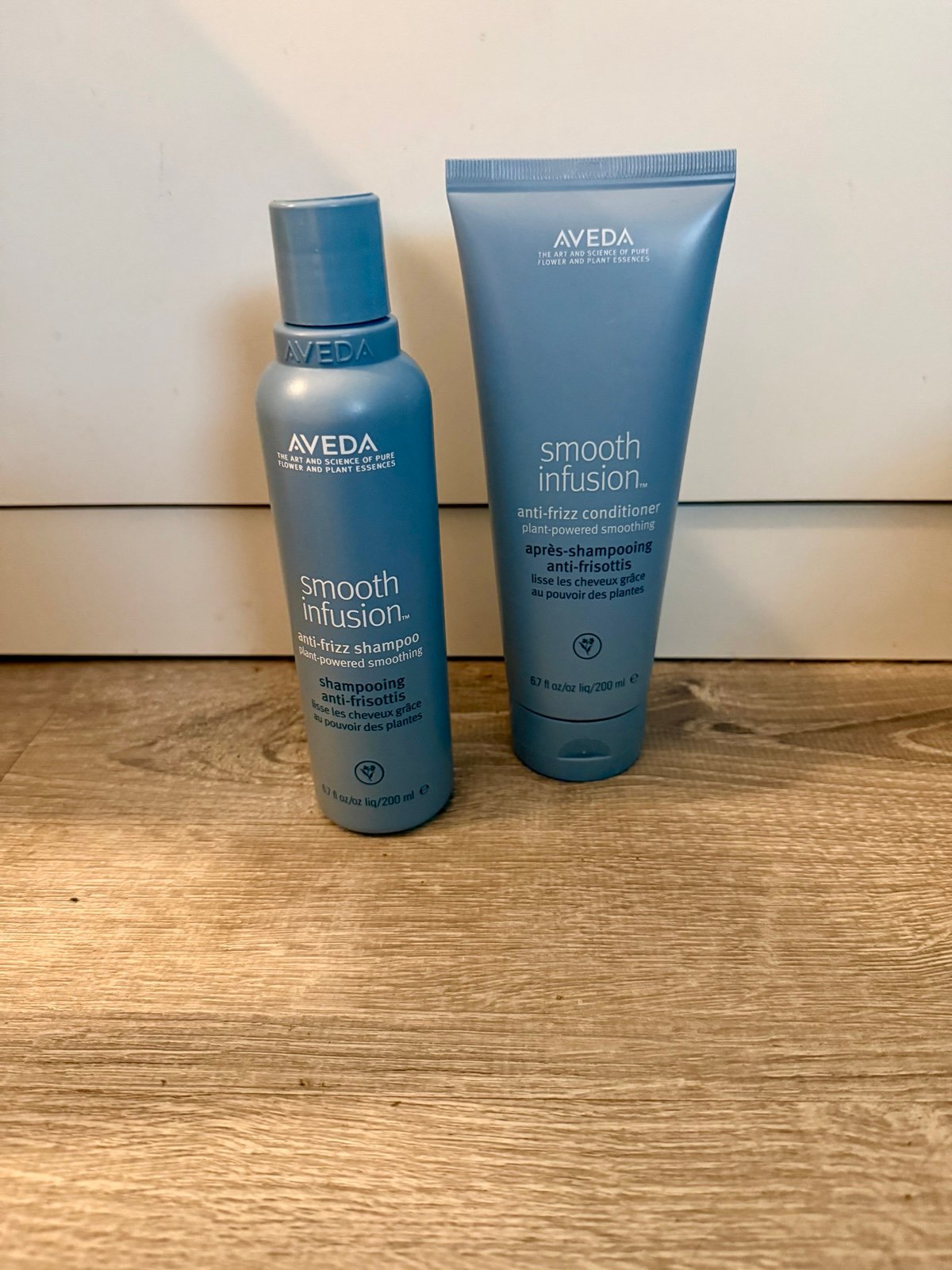 Aveda Smooth Infusion Anti-Frizz Shampoo and Conditioner Set