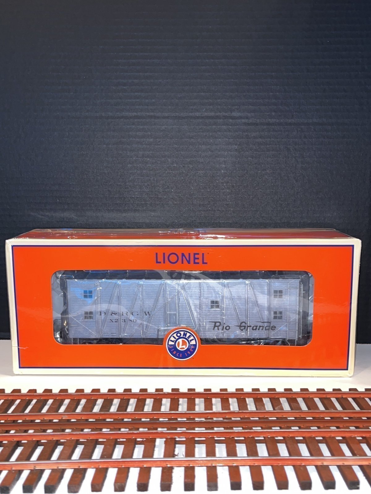 Lionel 1926161 O Gauge Rio Grande Bunk Car
