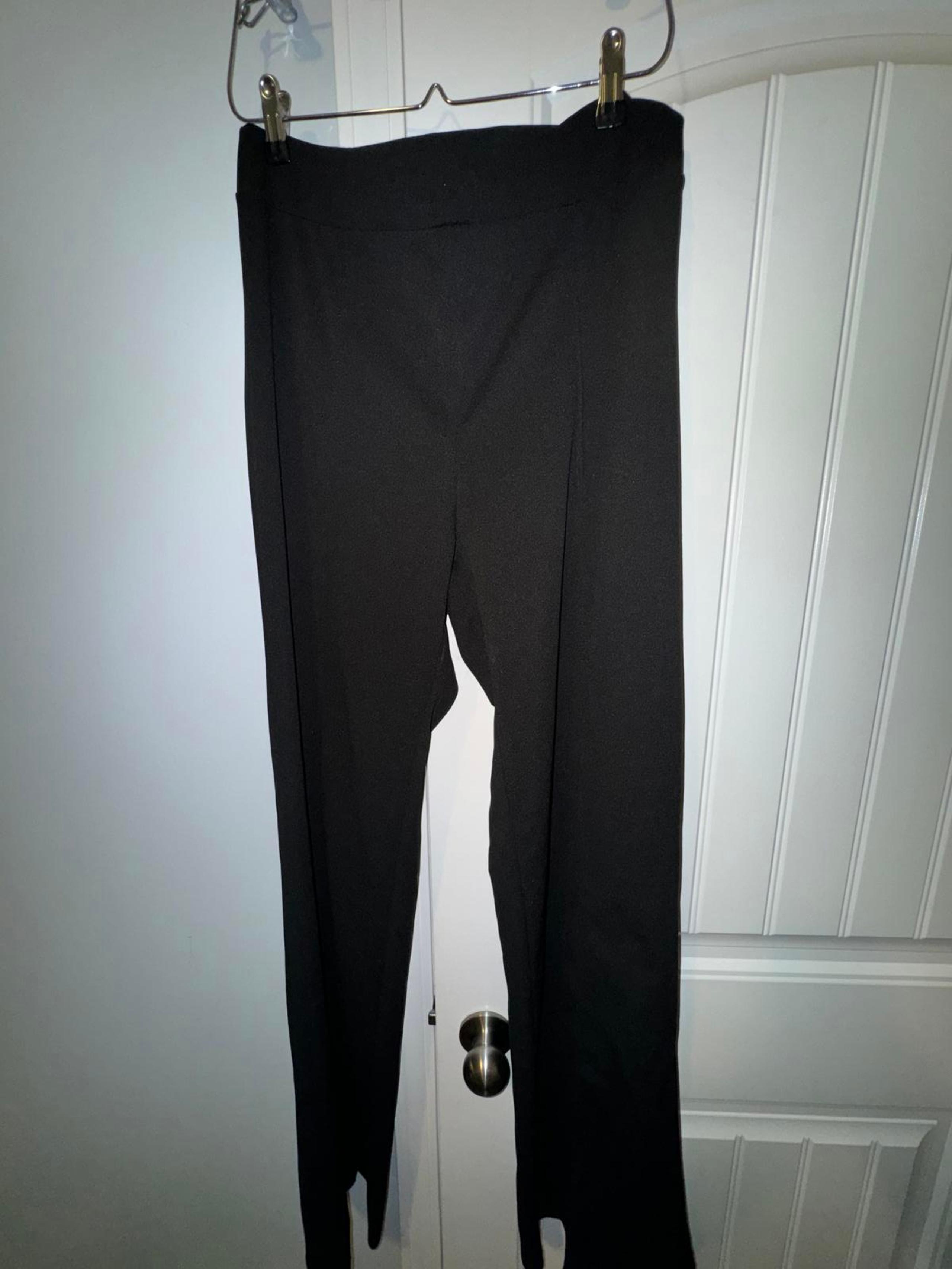 Fashion Nova Elegant Black High-Waisted Stretch Zip Back dress Pants FNT Piping