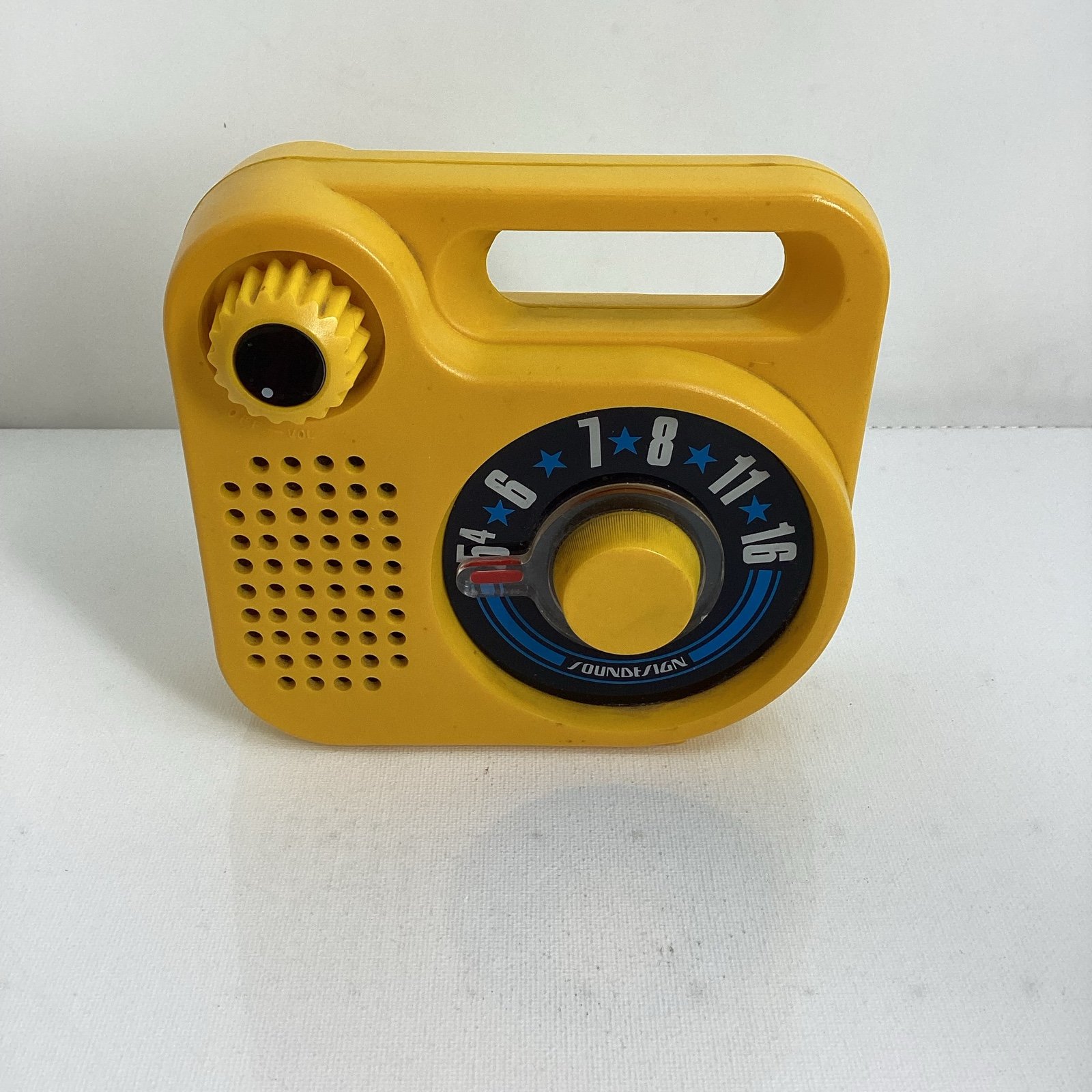 1980s Bright Yellow SOUNDESIGN AM Transistor RADIO 1222C Working