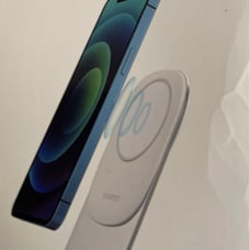 Wireless magsafe charging stand and pad
