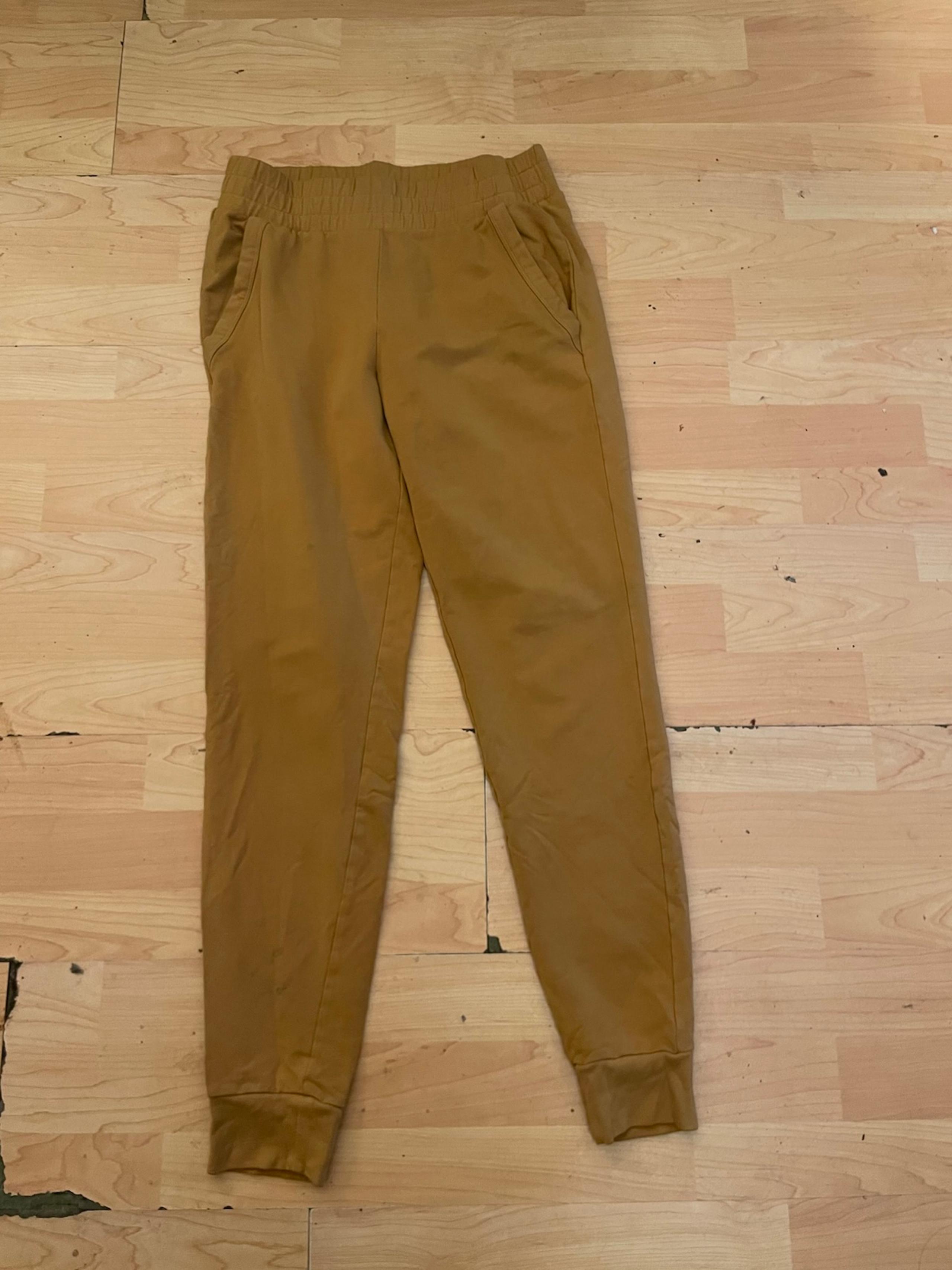 ALO YOGA yellow Toffee Caramel Jogger Pants Size M Women Casual Athletics AG20