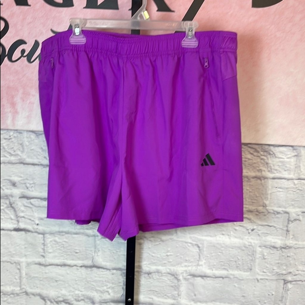 NWT Adidas Women's Athletic Shorts Purple Size 3XL Lightweight Zippered Pockets