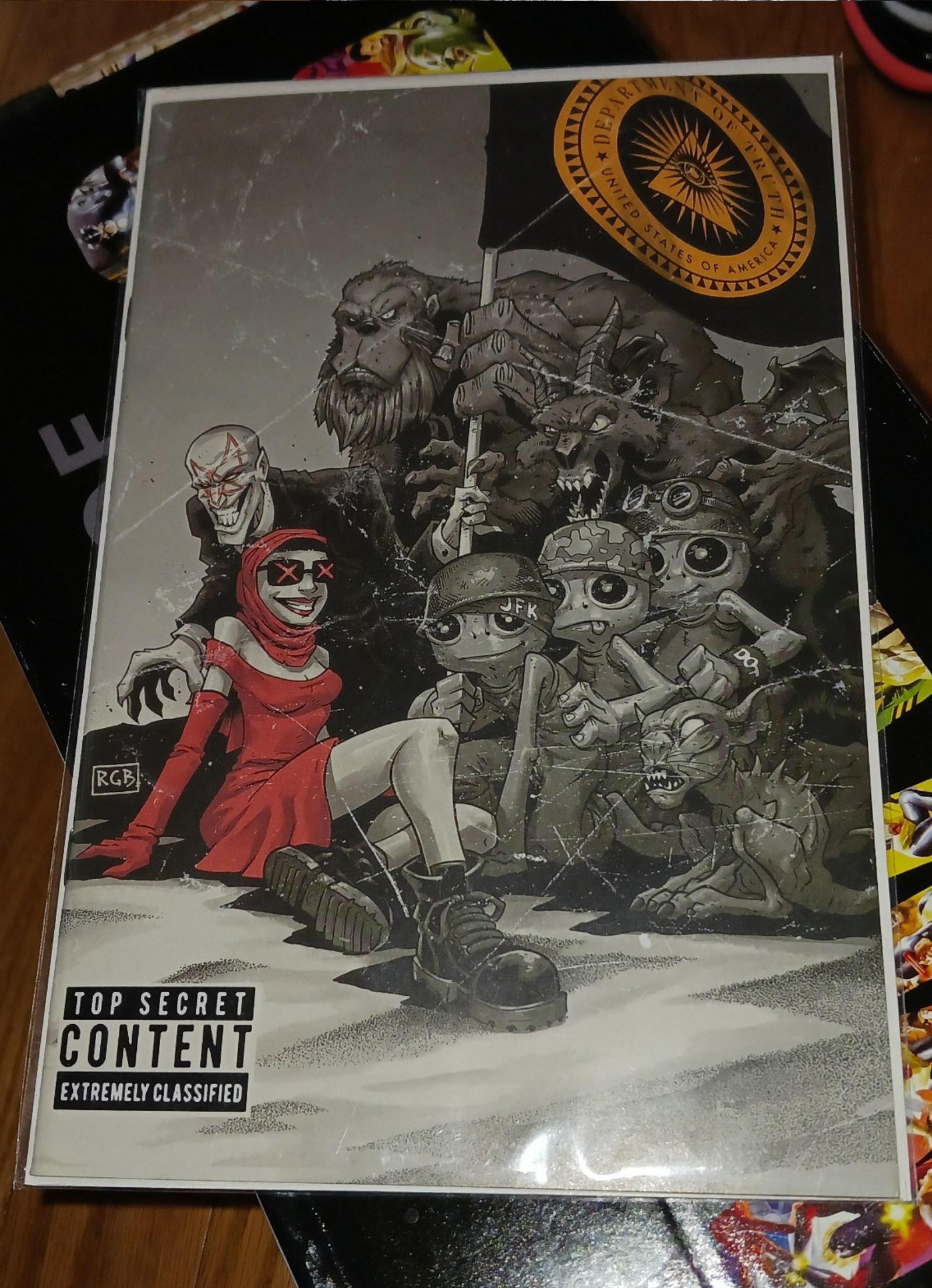 DEPARTMENT OF TRUTH #14 BROWNE 616 WU-TANG Hip Hop Homage Variant Iron Flag