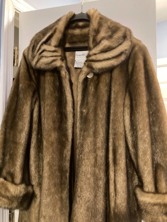Pamela McCoy Faux Fur Coat Size L