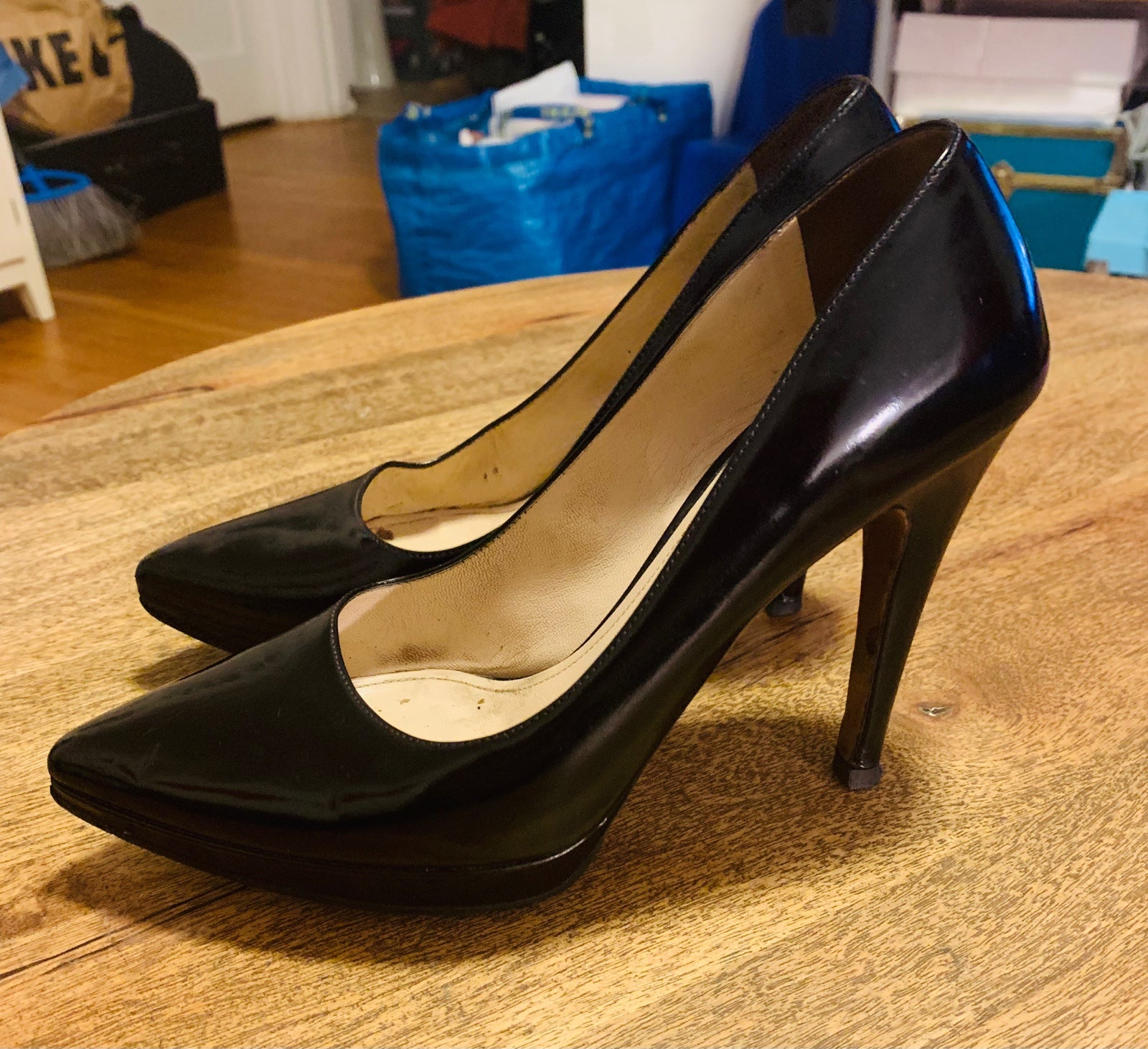 PRADA Classic Black Glossy shops Pumps