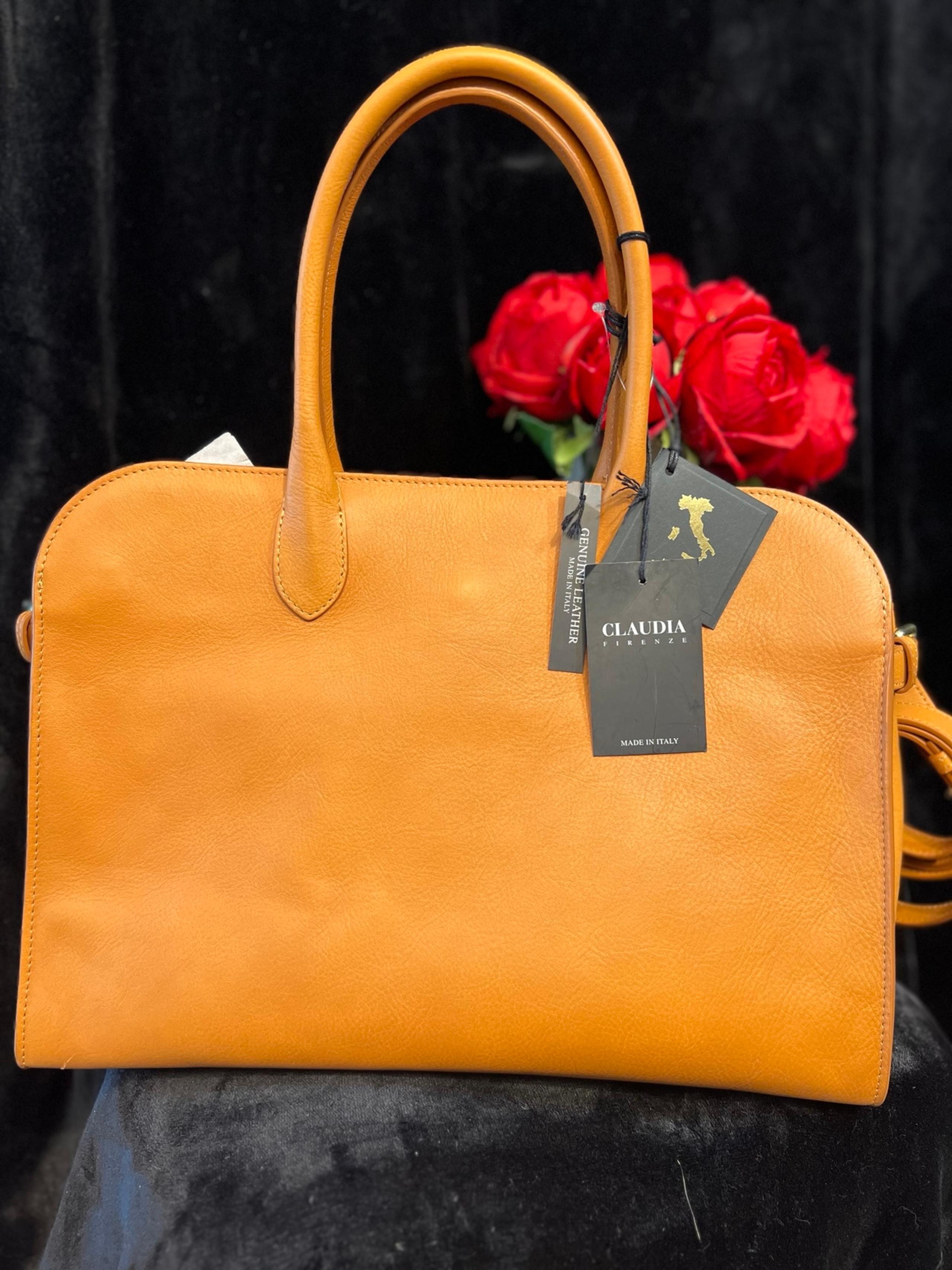 NWT- Claudia Firenze Caramel look alike Margaux VIRAL GORGEOUS Leather Bag