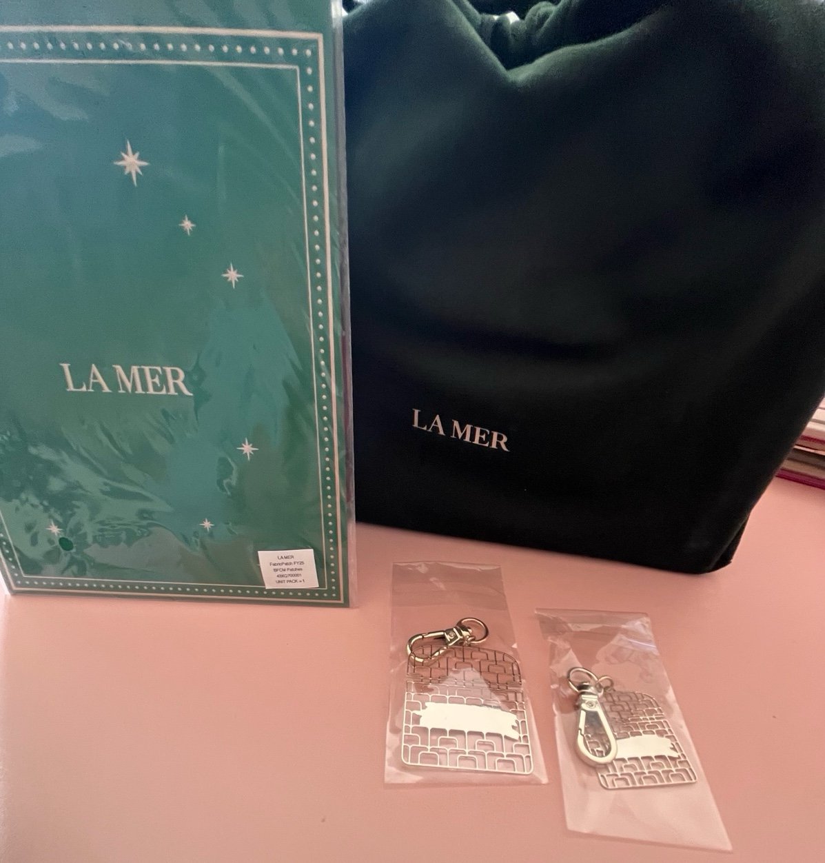 La Mer large train case full set + charms