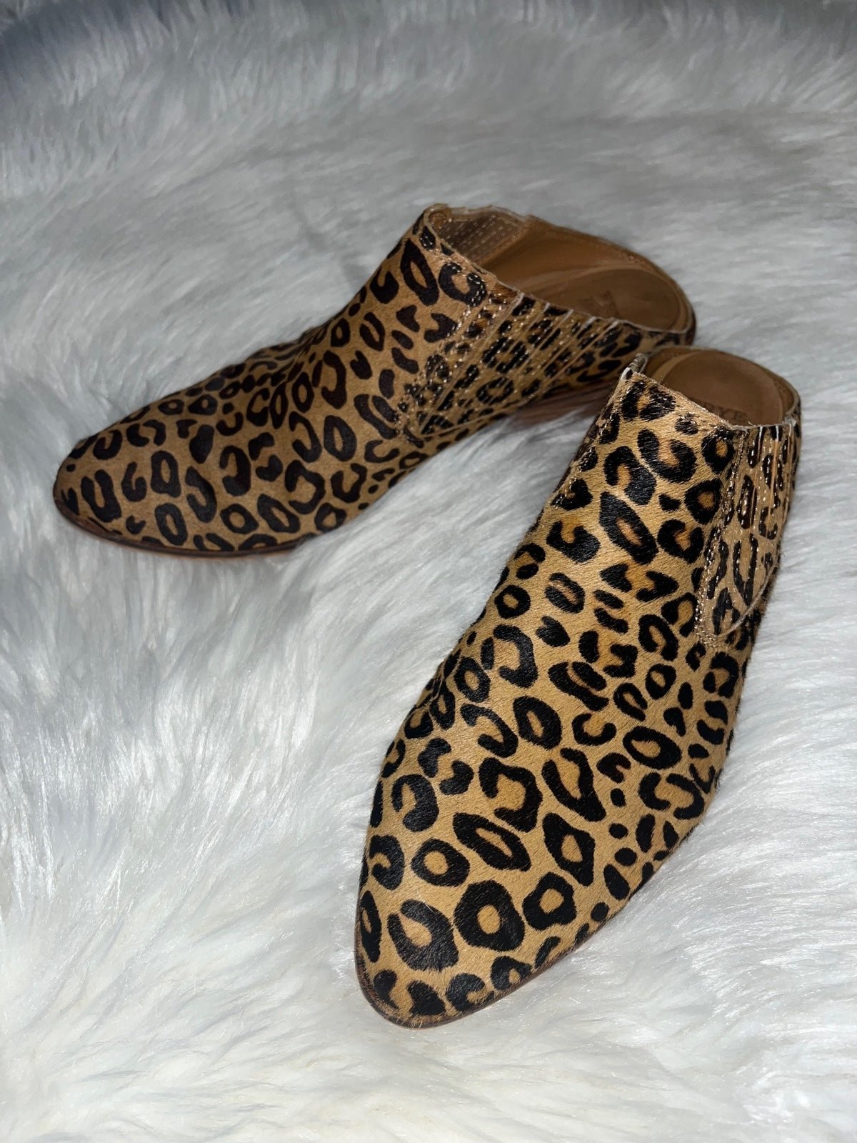 Women's Frye and Co. Women's Rubie Mule • Size 8.5