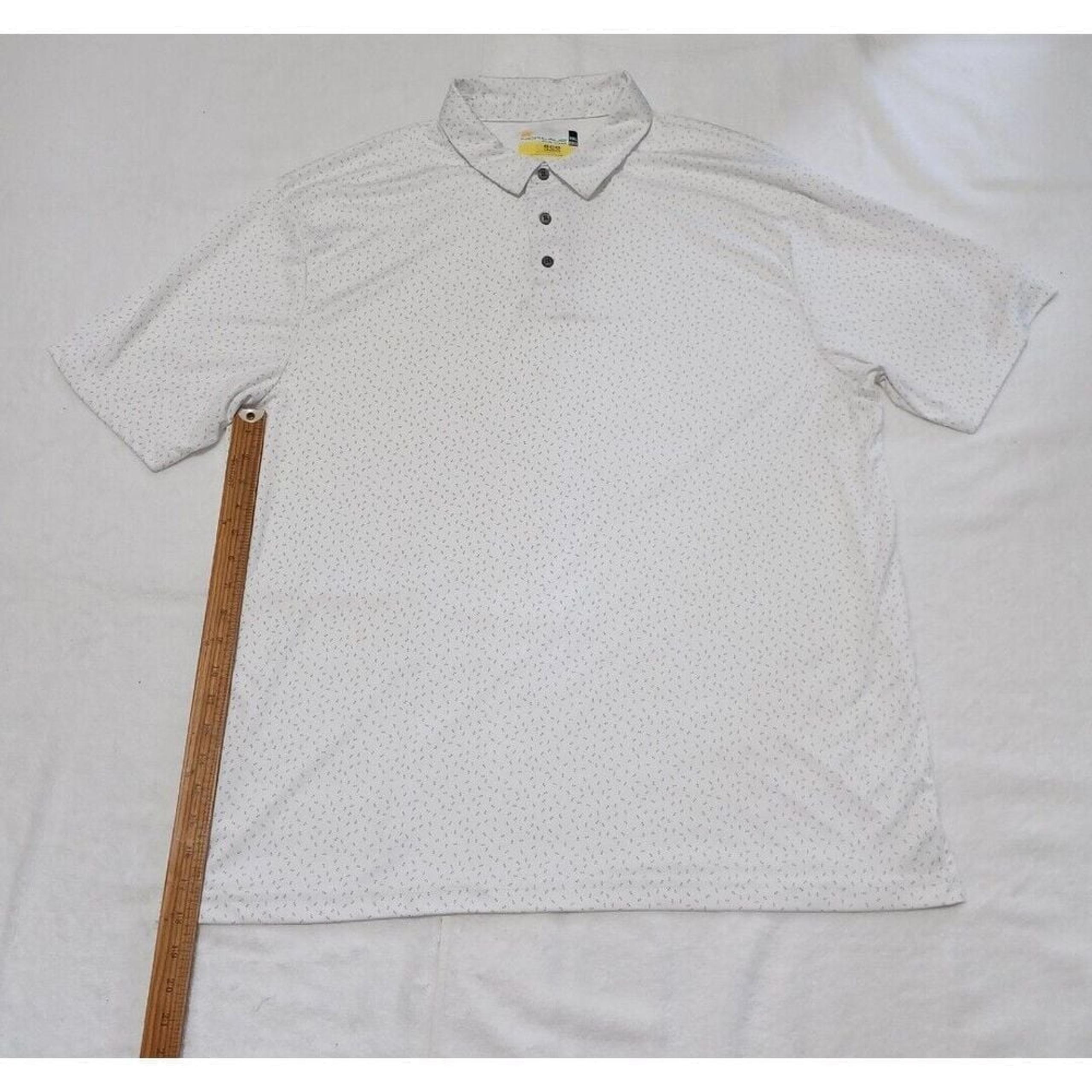Stylish Patterned Polo Shirt for Versatile Wear