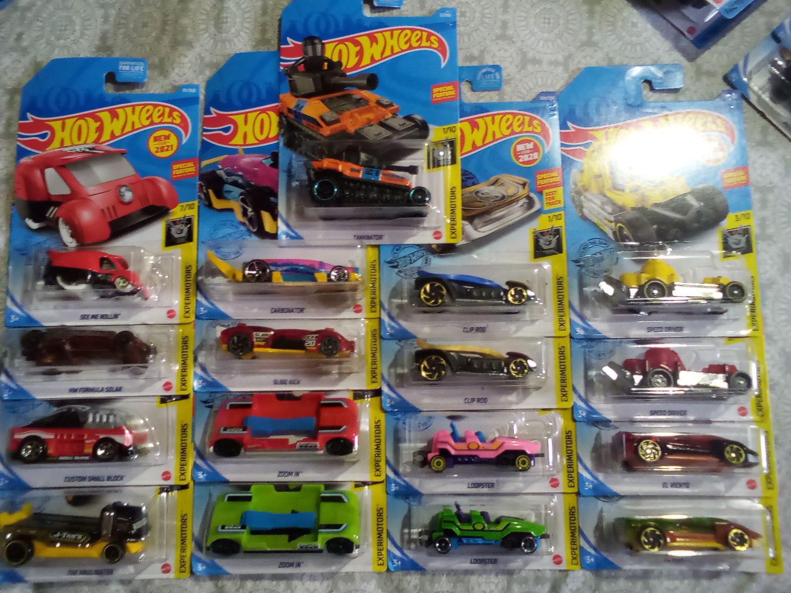 Hot Wheels lot of 17 Experimotors