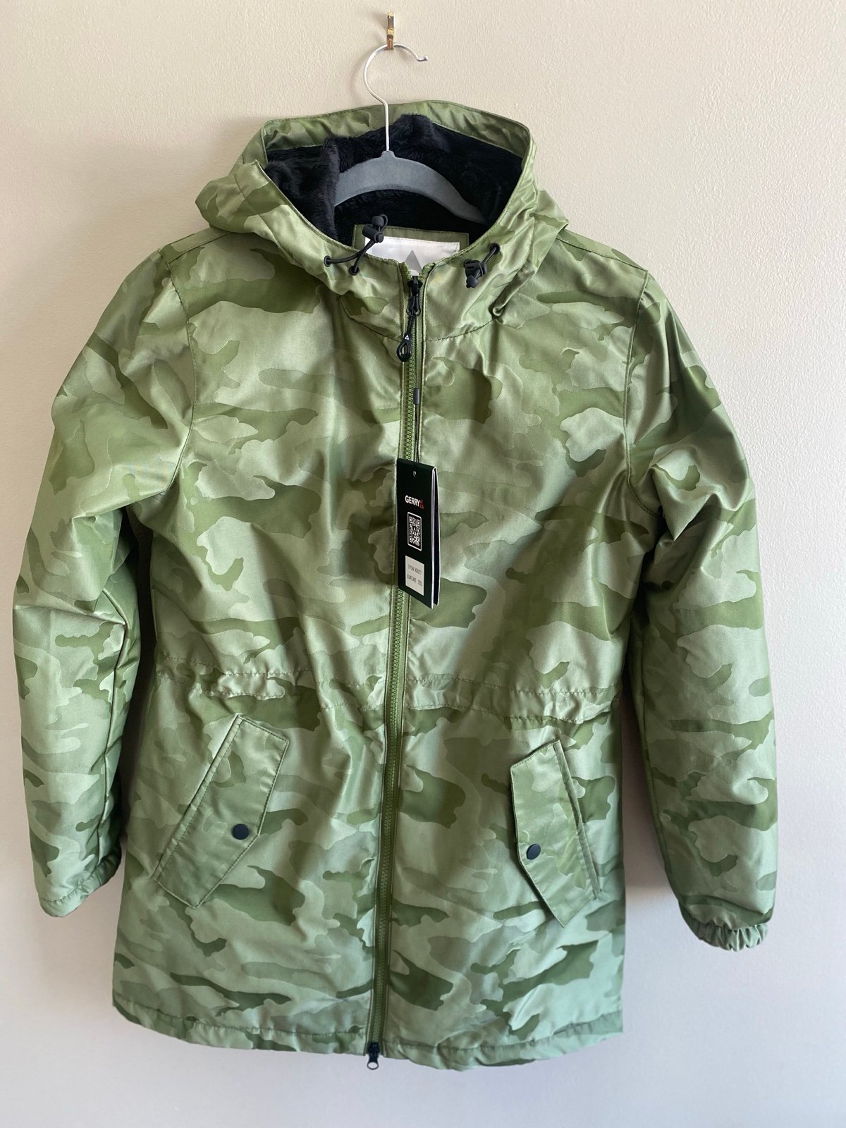 NWT Gerry Camo Jacket Women’s Size S Special Edition Hooded Faux Fur Lining Warm