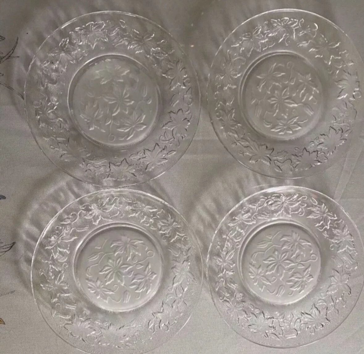Princess House Fantasia Luncheon Salad Dessert Plates Frosted Set of 4