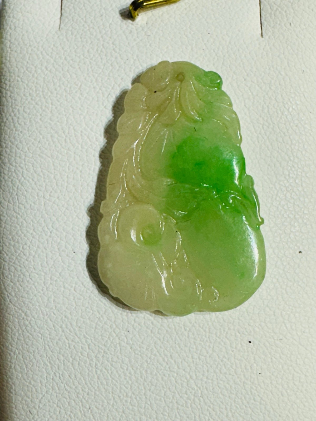 Burmese Ruyi jade pendant