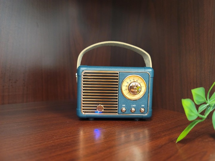 Retro Bluetooth Speaker, Vintage Decor, Small Wireless Bluetooth Speaker