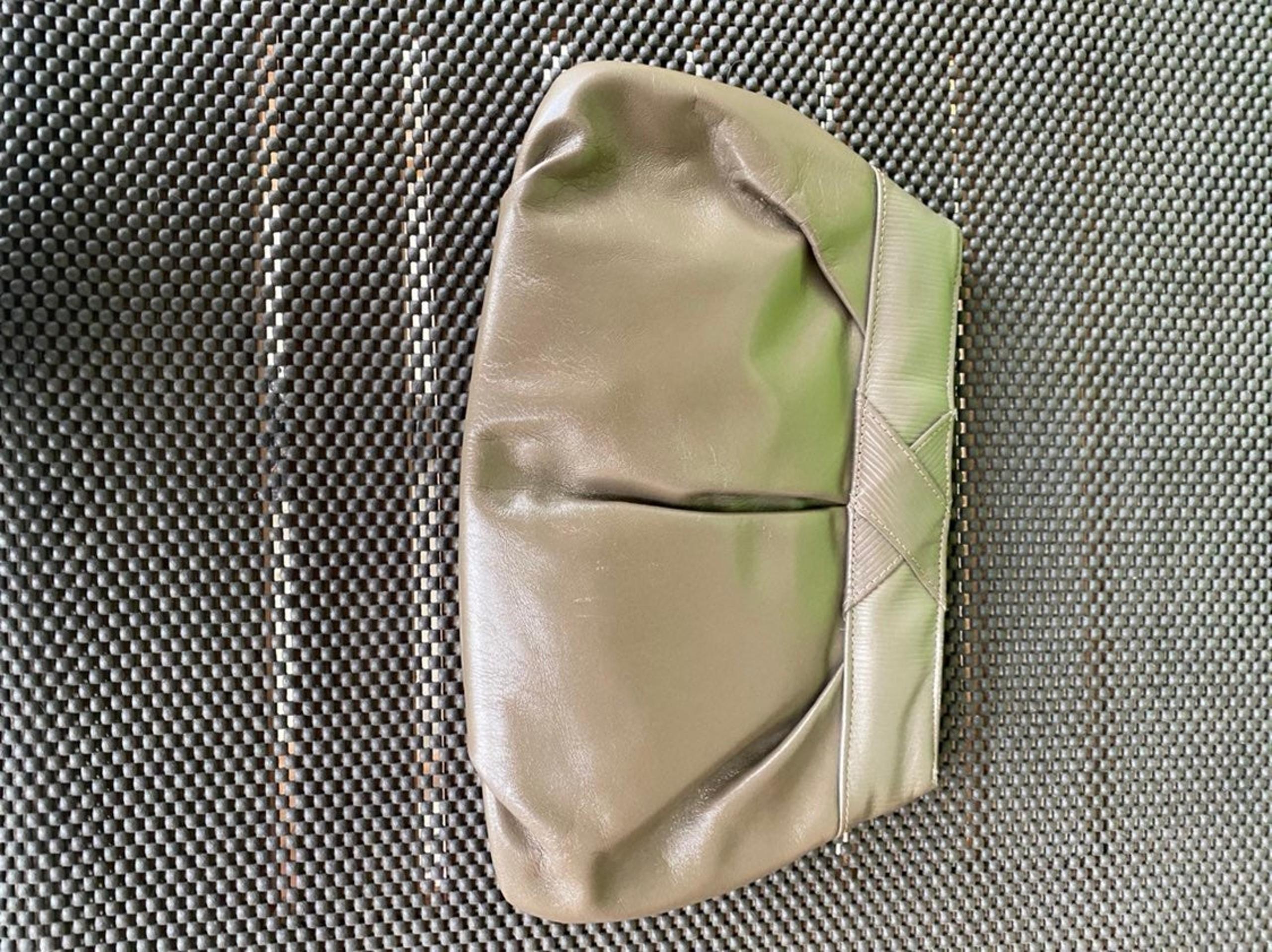 Liz Claiborne Tan Vintage Clutch Purse