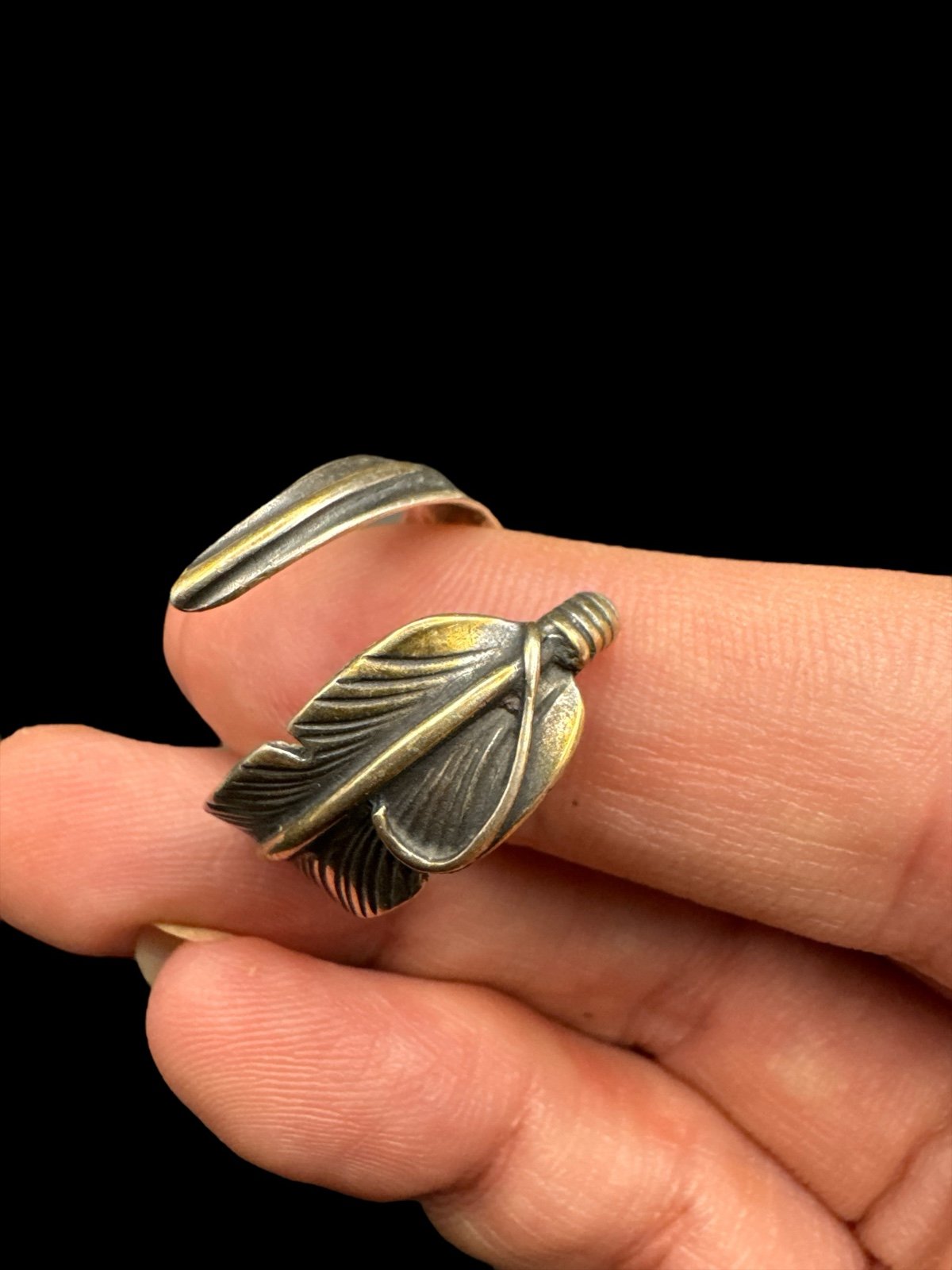 Vintage Sterling Silver Adjustable Feather Wrap Ring size 9 currently