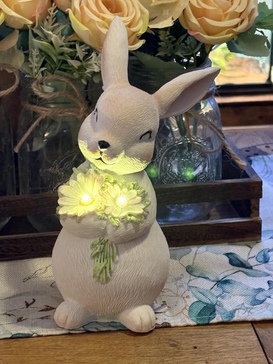 BRAND NEW / UNOPENED Solar Garden Statues Outdoor Bunny Decor