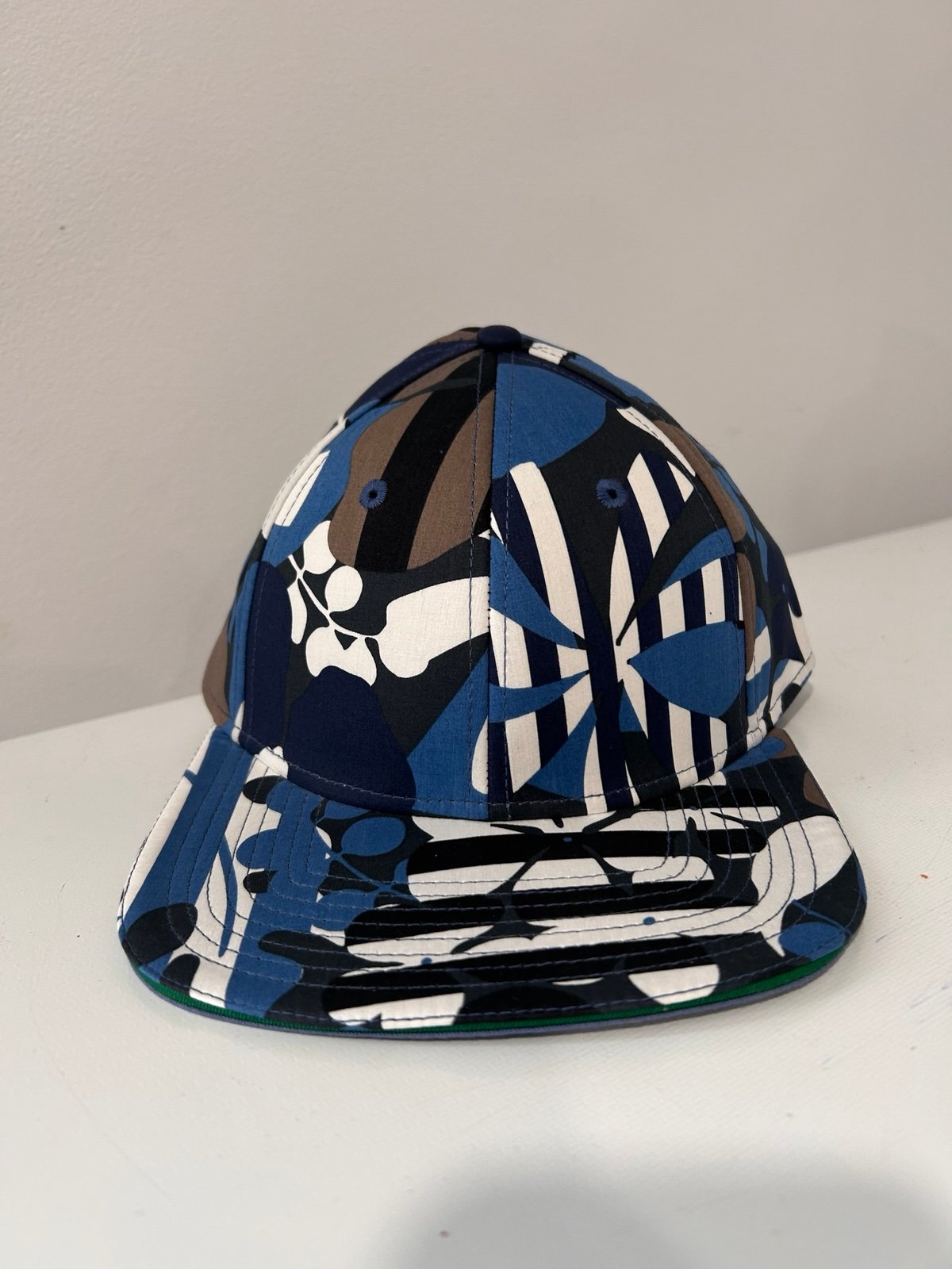 Marc by Marc Jacobs Mens Laguna Floral Cap