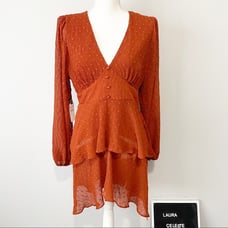 Astr the label long sleeve dress tiered rust size medium NWT