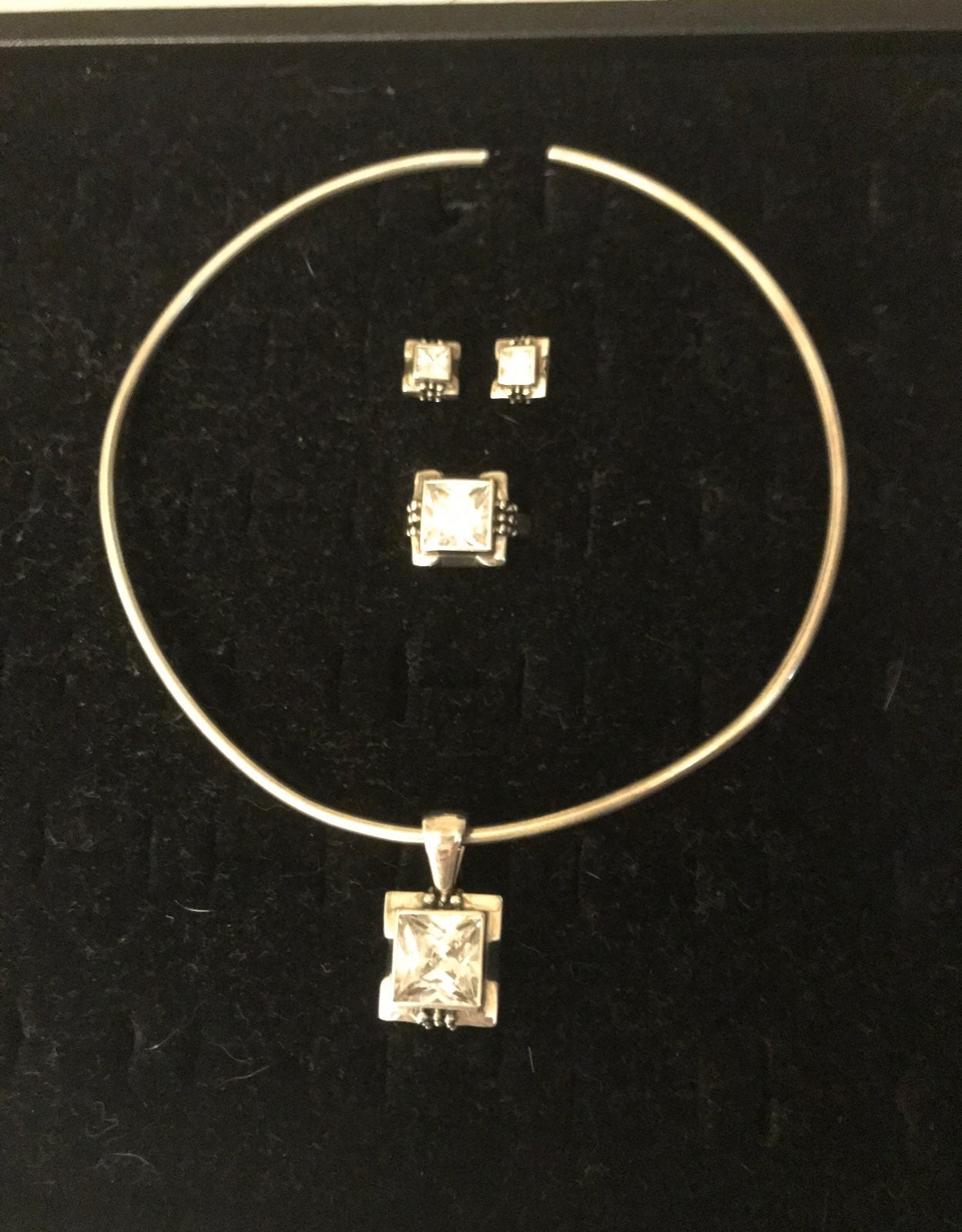 necklaces for women earrings and ring