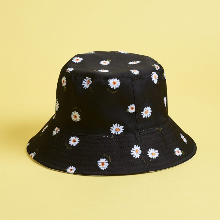 Reversible bucket hat