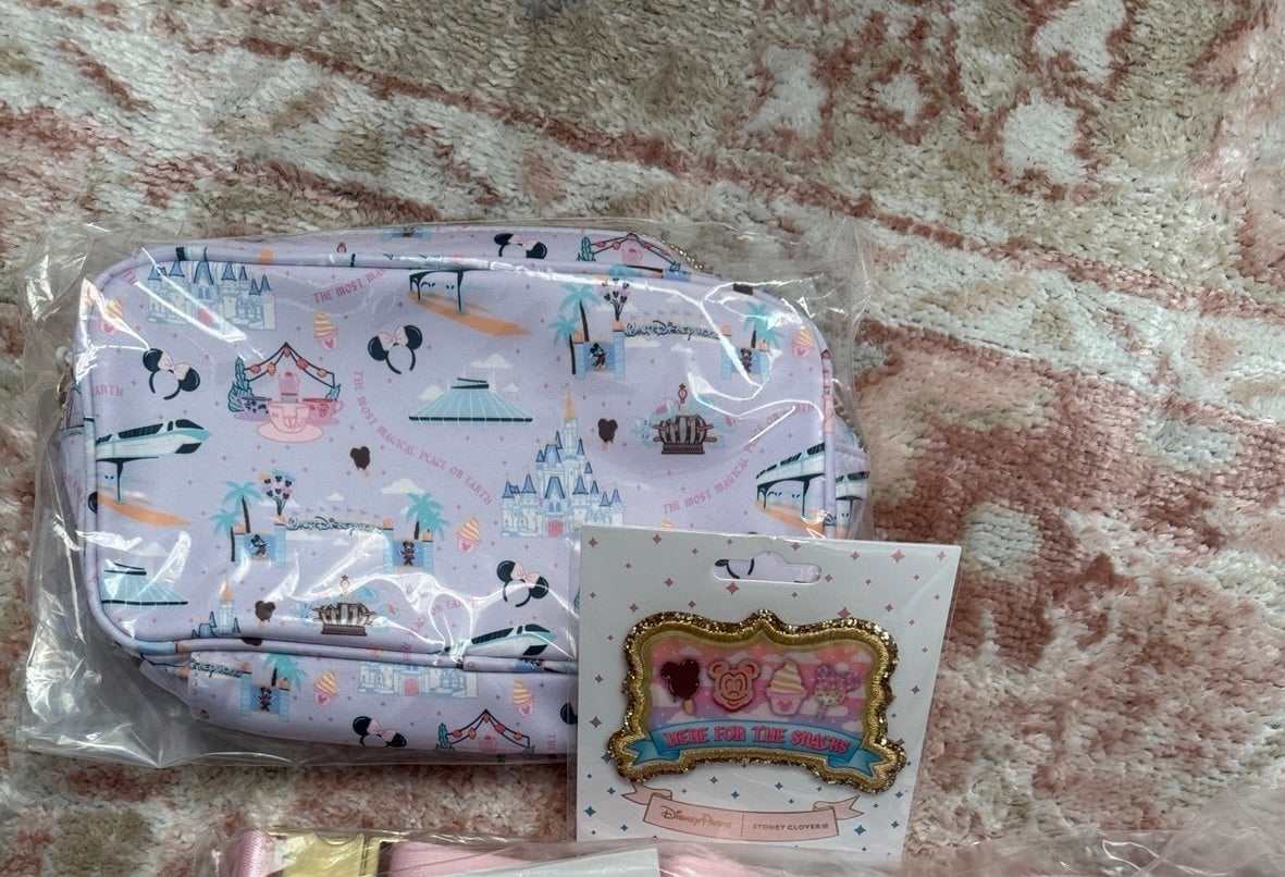 Stoney clover x Walt Disney world bundle