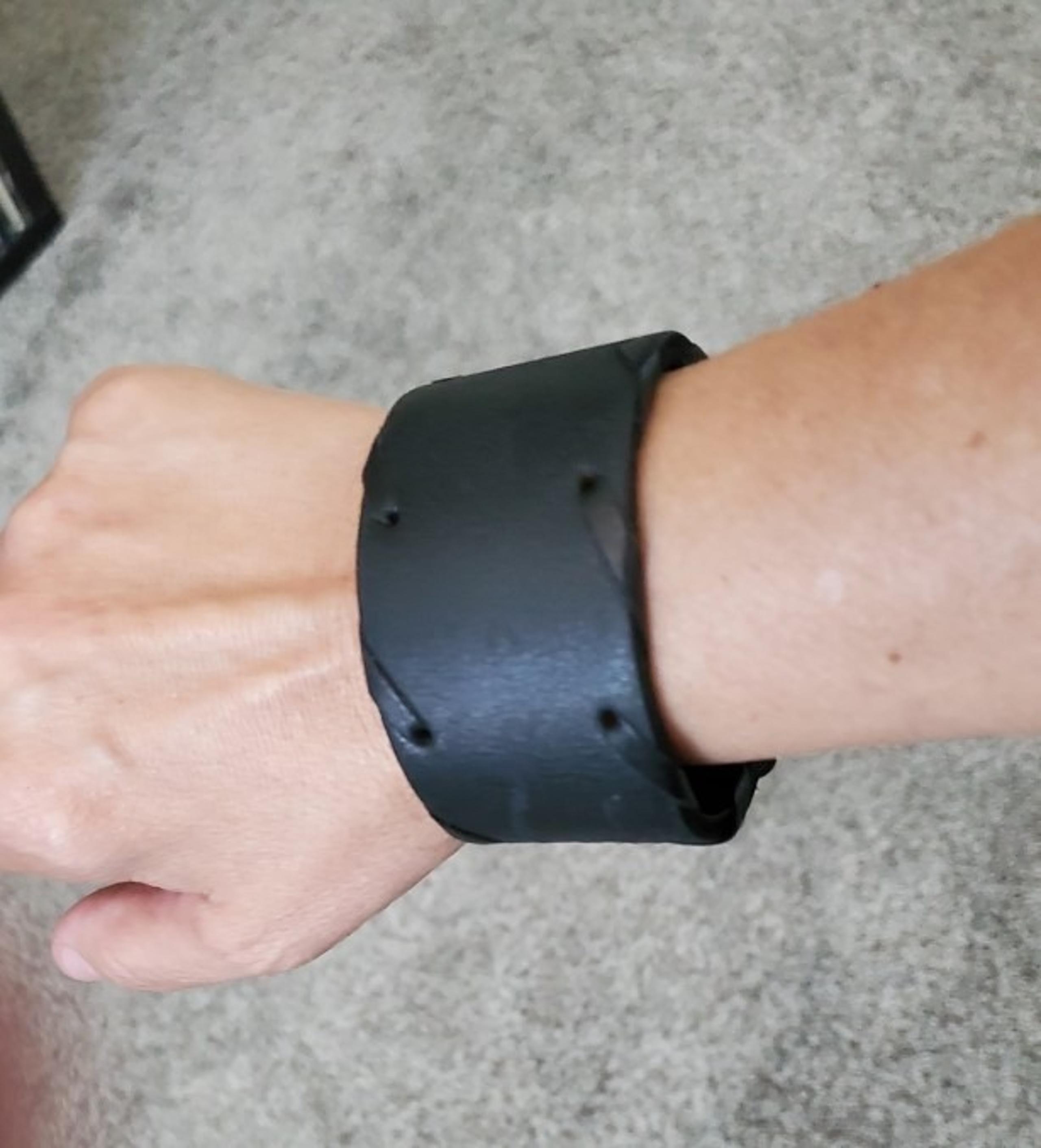 WILSON'S BLACK REAL LEATHER WRISTBAND BRACELET WITH SNAPS