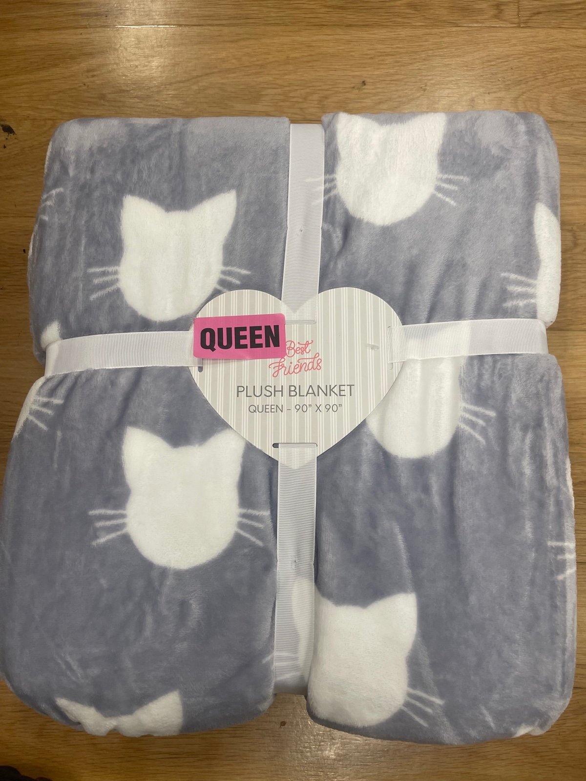 Best Friends Plush All over Cat Design Queen Blanket Gray and White 90”x90”