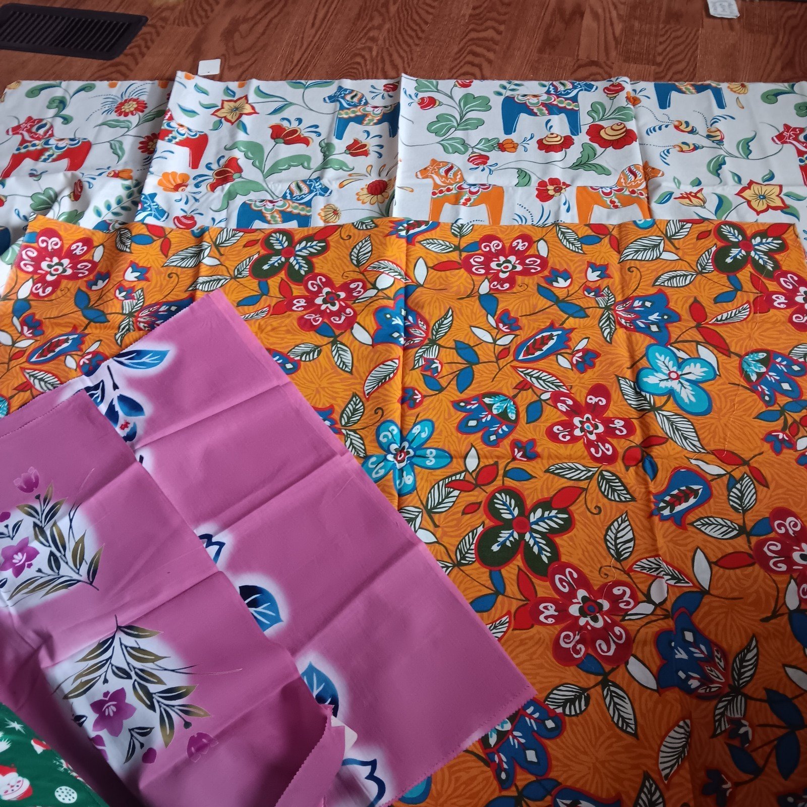 Vintage fabric lot