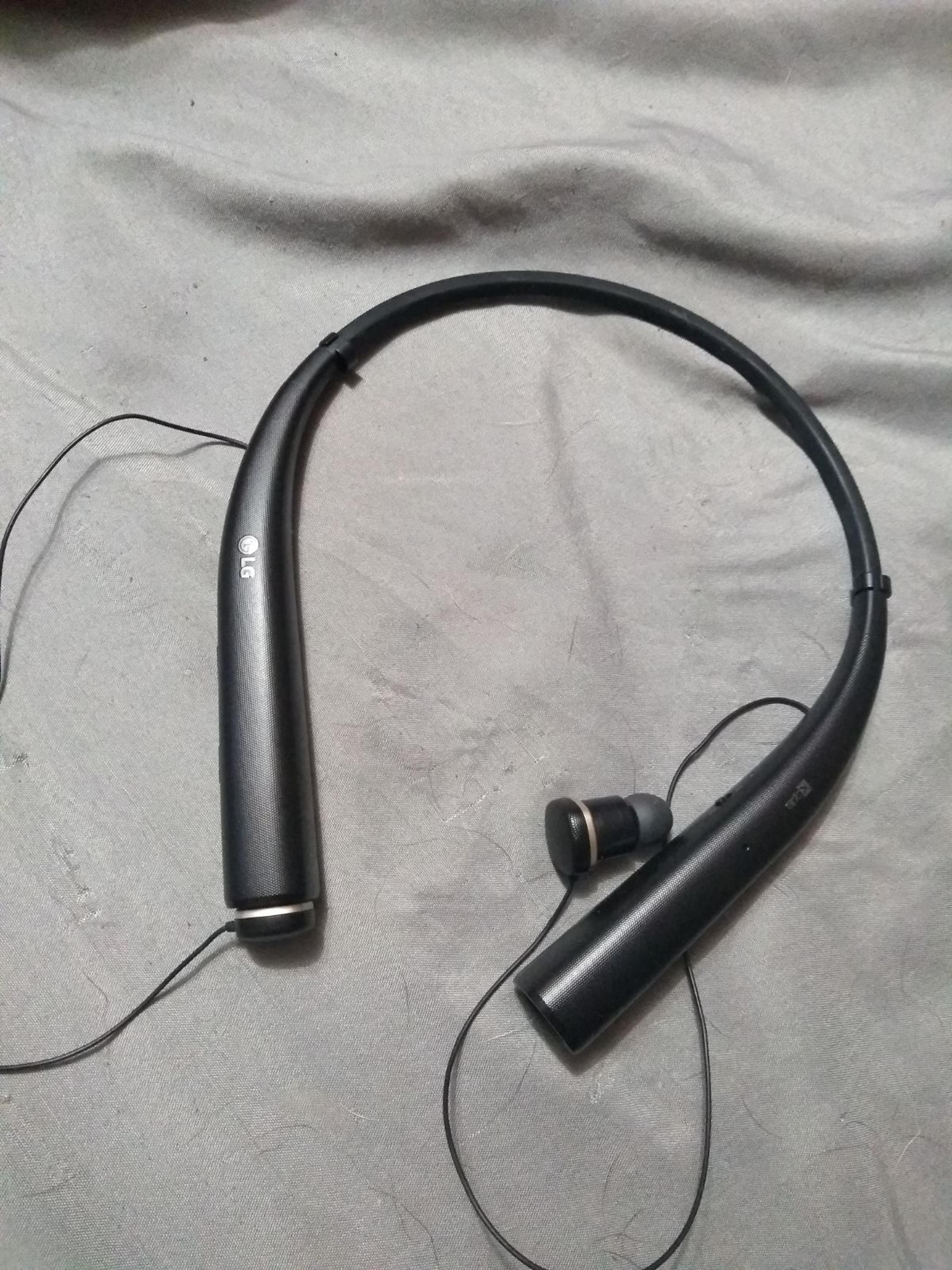 Lg Bluetooth headphones