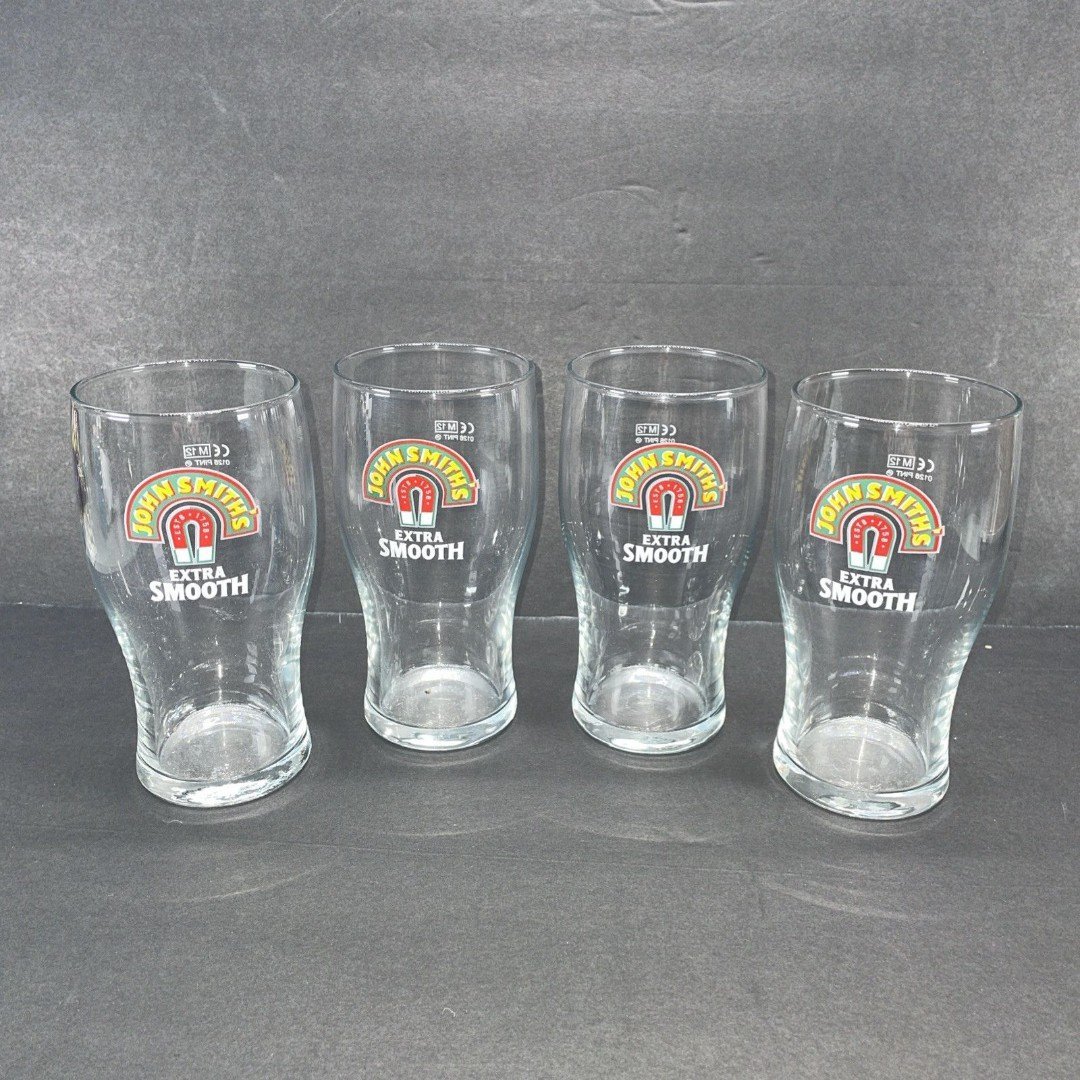 John Smiths Beer Pint Glasses Set of 4 Extra Smooth Pub Glasses Barware Man Cave