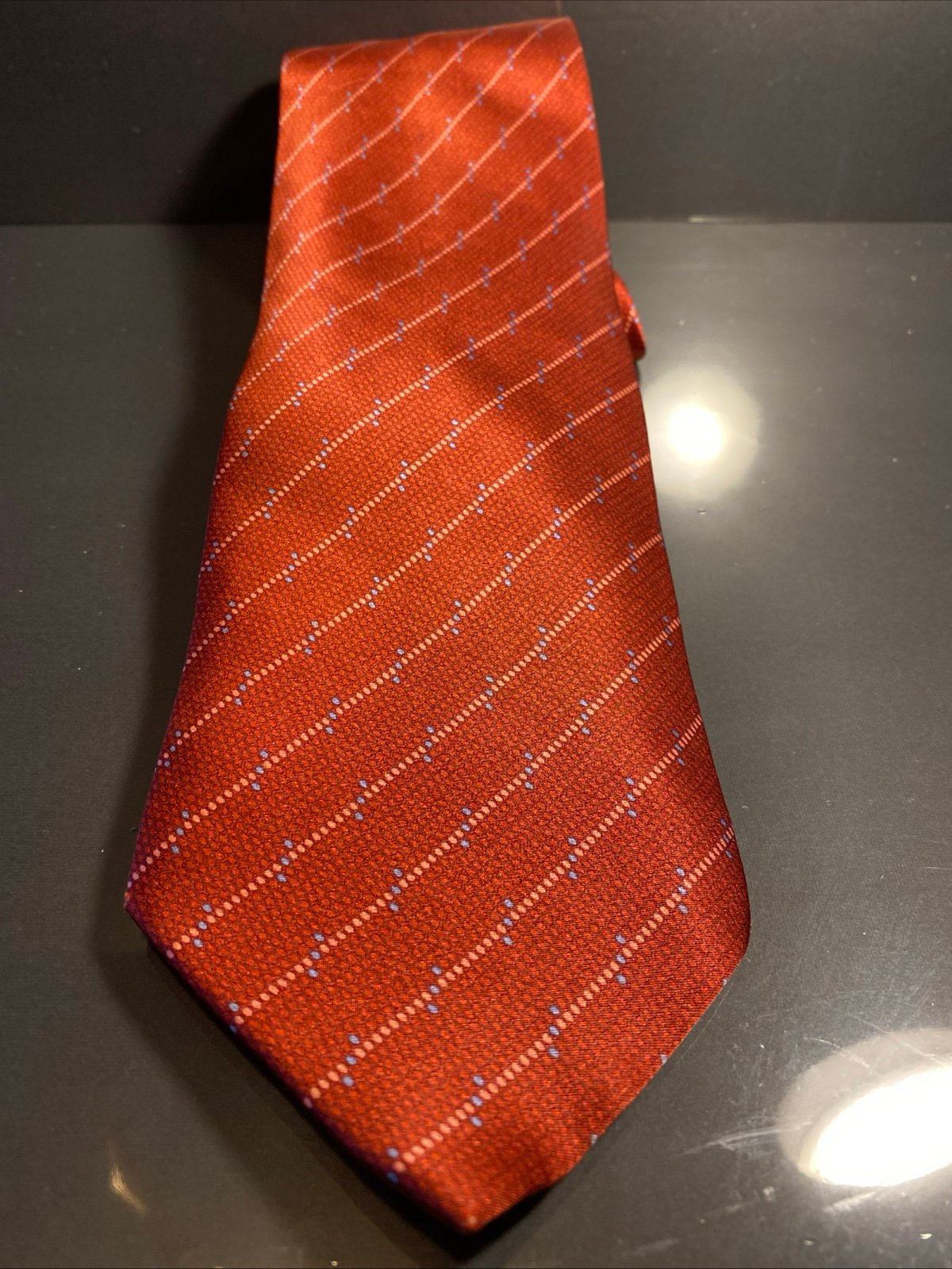 Men’s Brioni 100% Silk Hand Made Italy Geometric Necktie Red
