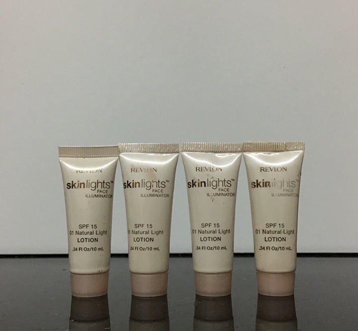 ¡Lot of 4! Skinlights Face Illuminator - SPF 15 - 01 Natural Light - .3LA