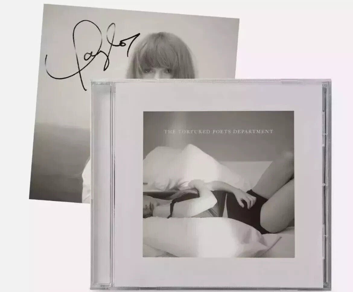 Taylor Swift The Tortured Poets Department CD Bonus HAND SIGNED PHOTO INHAND