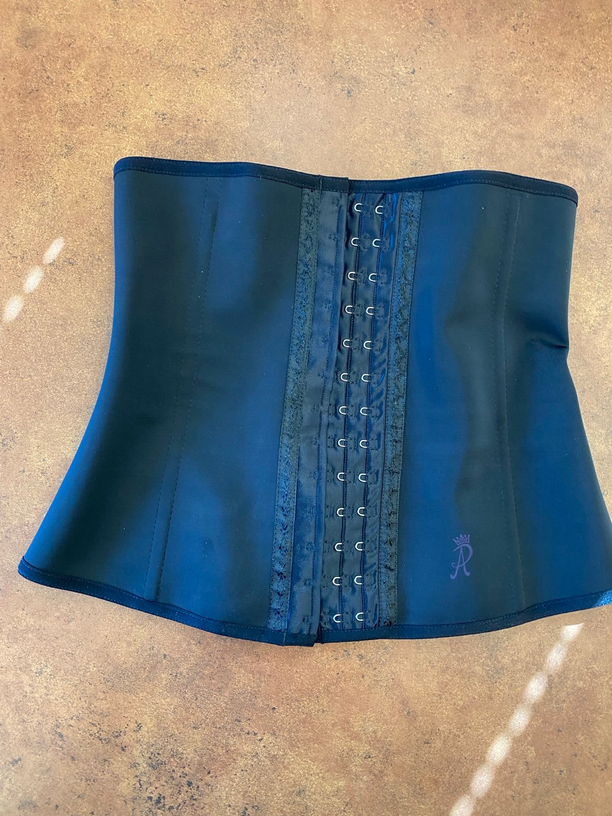 Waist trainer