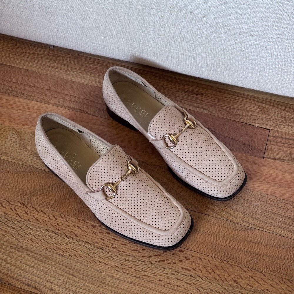 GUCCI Perforated Suede Horsebit Loafer Women's Size 8 1/2 B