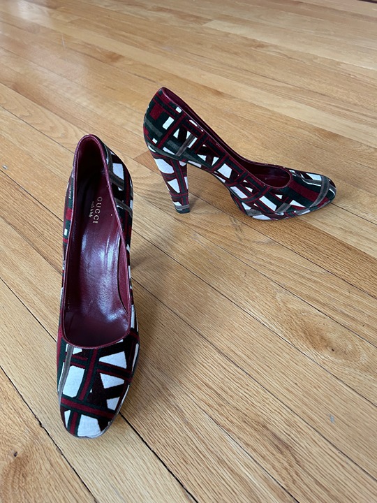Gucci vintage rare size 41 pumps