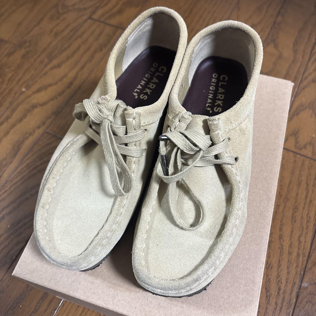 Clarks Wallabee, size 23.5-24.5cm (estimated)