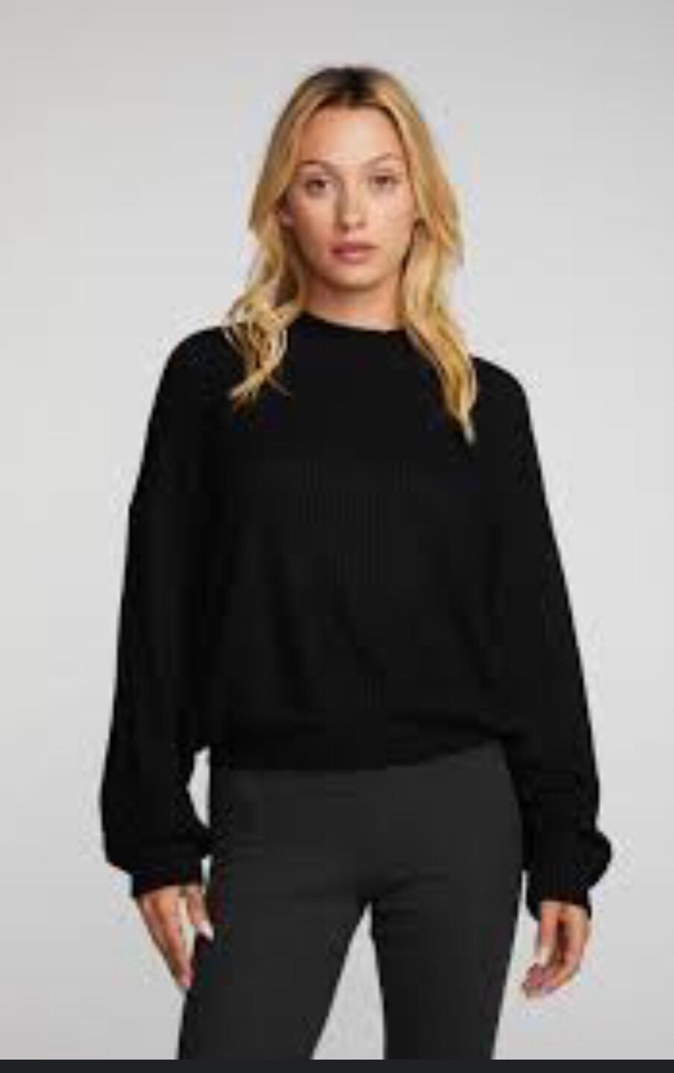 Chaser tee womens small black stretchy lightweight long sleeves NWT