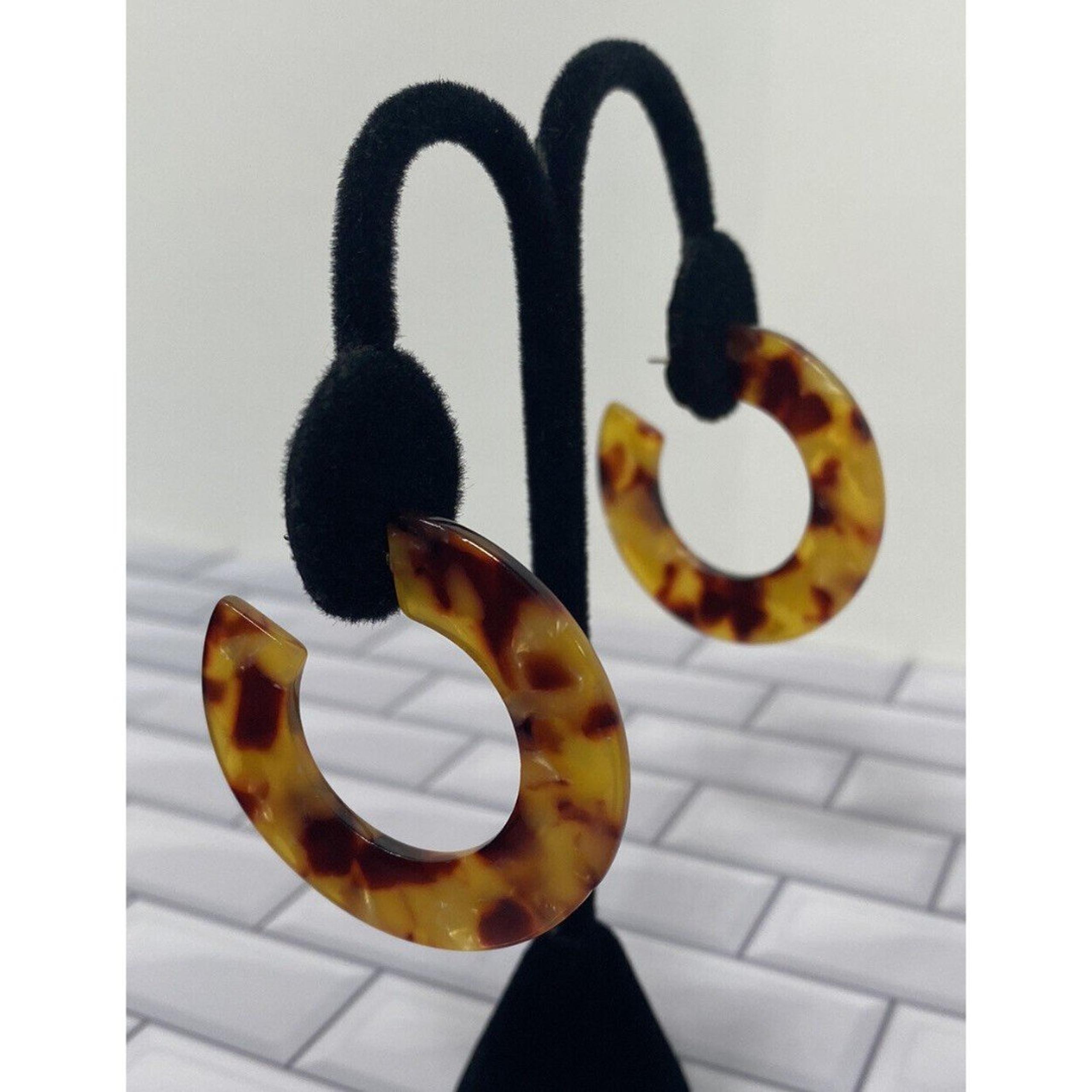 Tortoise Shell Womens Hoop Acrylic Resin Earrings Minimalist Neutrals Modern