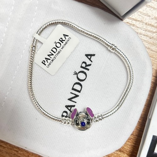 Pandora Disney Stitch Collier Bracelet 7in