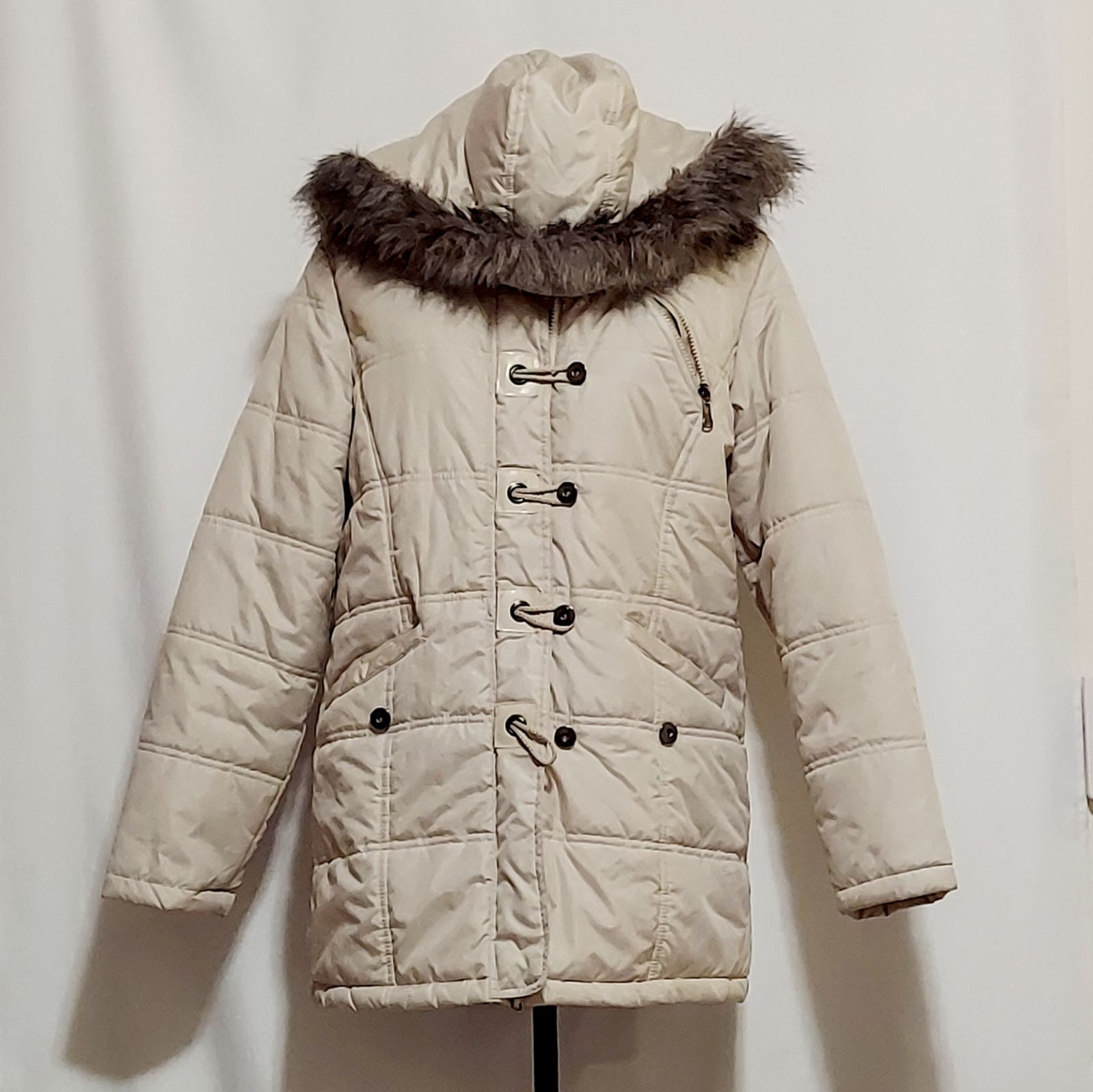 Ladies Puffer Coat with Hood