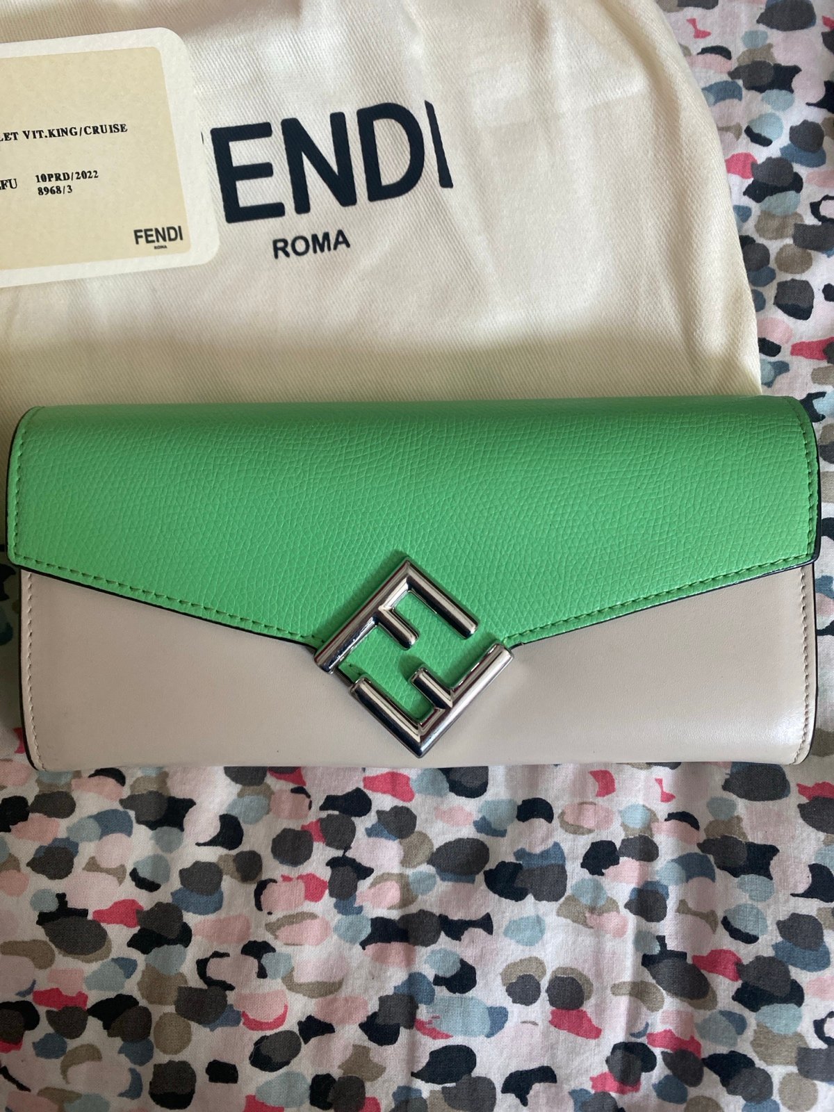 Fendi Vitello King FF Leather Continental Wallet - Latte/Edamame