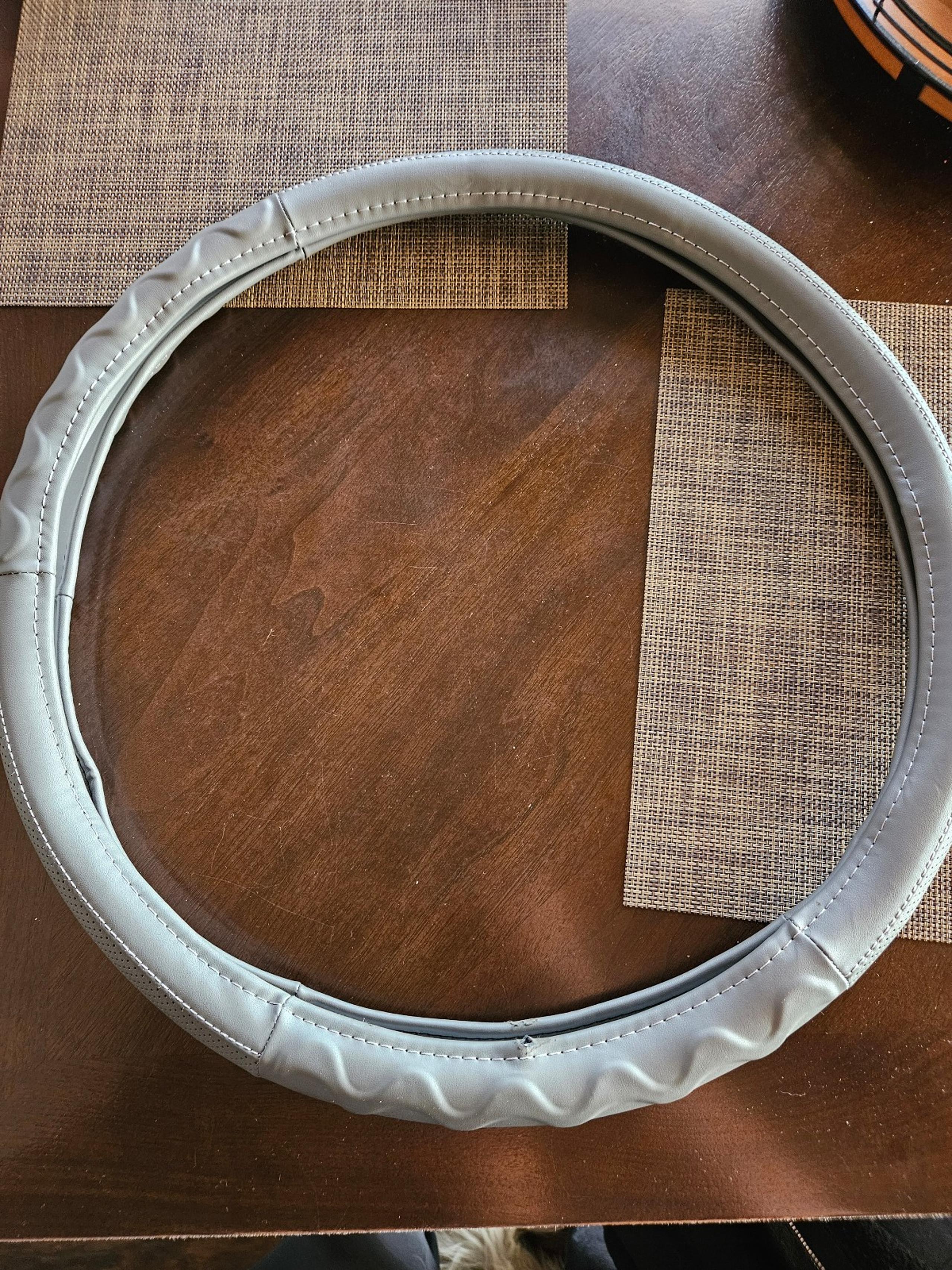 Steering wheel cover