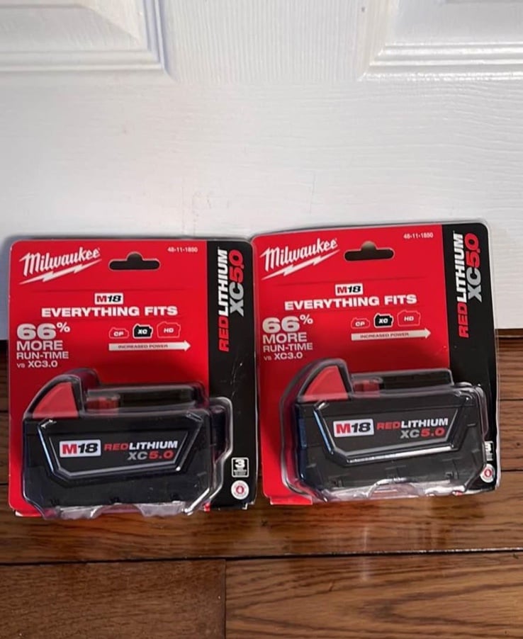 New Milwaukee M18 18-Volt Lithium-Ion XC Extended Capacity 5.0 Ah Battery 2 pack