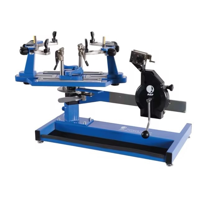 Tennis stringing machine